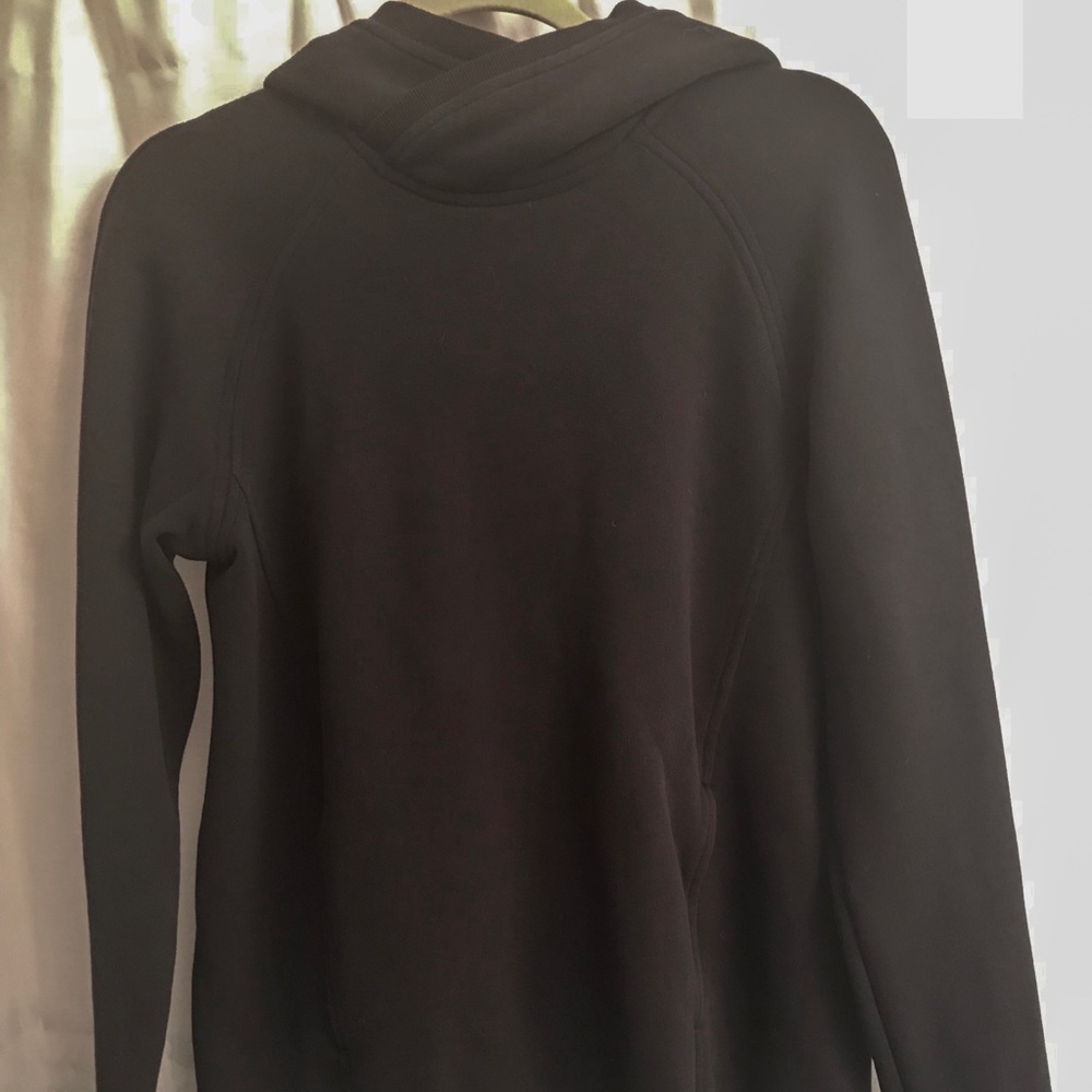 Lululemon pull over